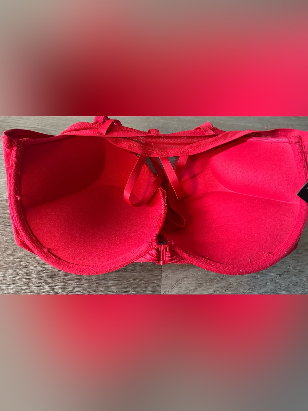Victoria’s Secret Red Lace Bombshell Plunge Bra adds 2 cup sizes 38C - Picture 3 of 7